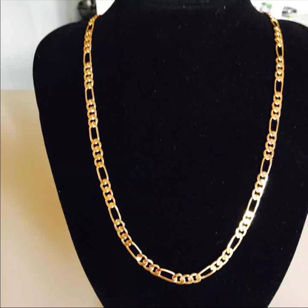 New 18k gold plated figaro chain necklace